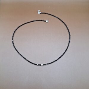 Colier din Spinel cu accesorii din argint