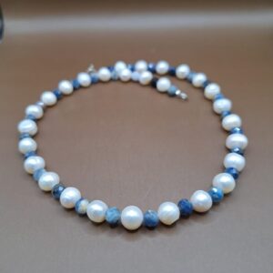 Colier cu Kianit si perle