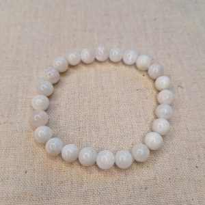 Bratara piatra lunii