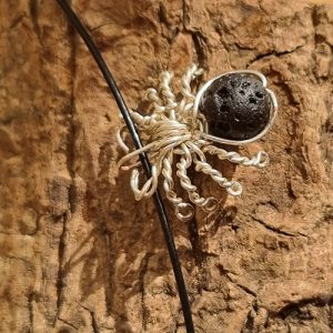 Colier Paianjen Lava Vulcanica parfumat Hallo