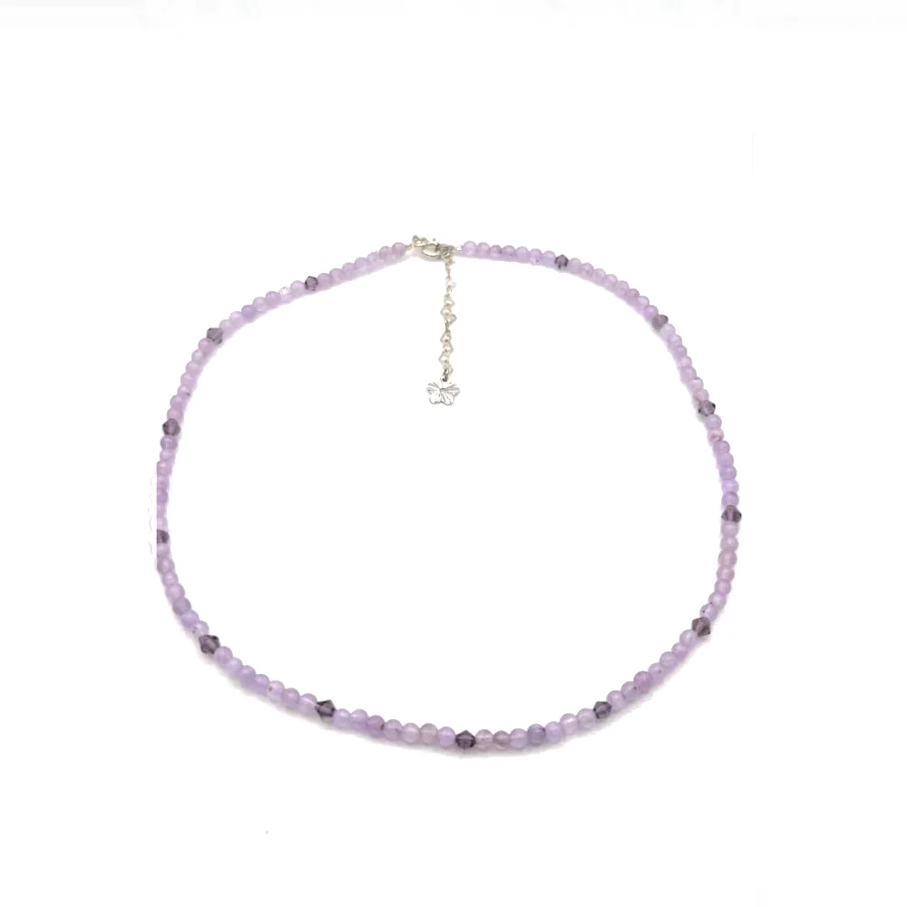 Colier ametist lavandă cu charm floare – Floare de lavandă 1 Colier ametist cu floare – detaliu