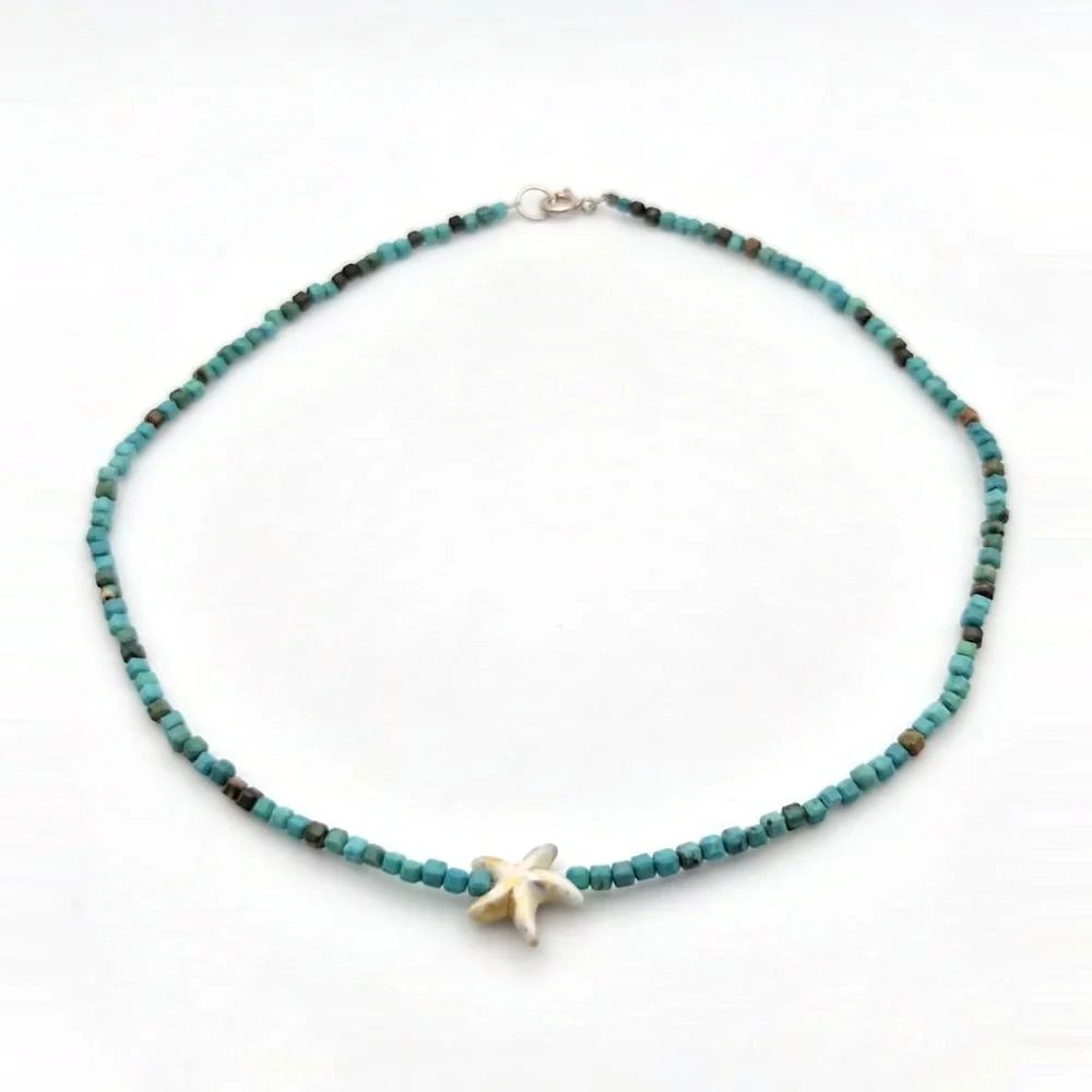 Colier steluță de mare cu turcoaz – handmade 3 Colier turcoaz stea de mare – detaliu pandantiv