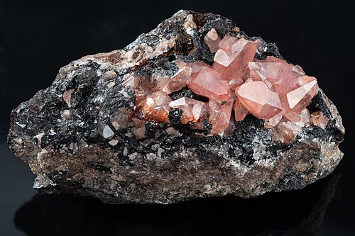 Ghidul cristalelor 34 Rodocrozit – cristal natural
