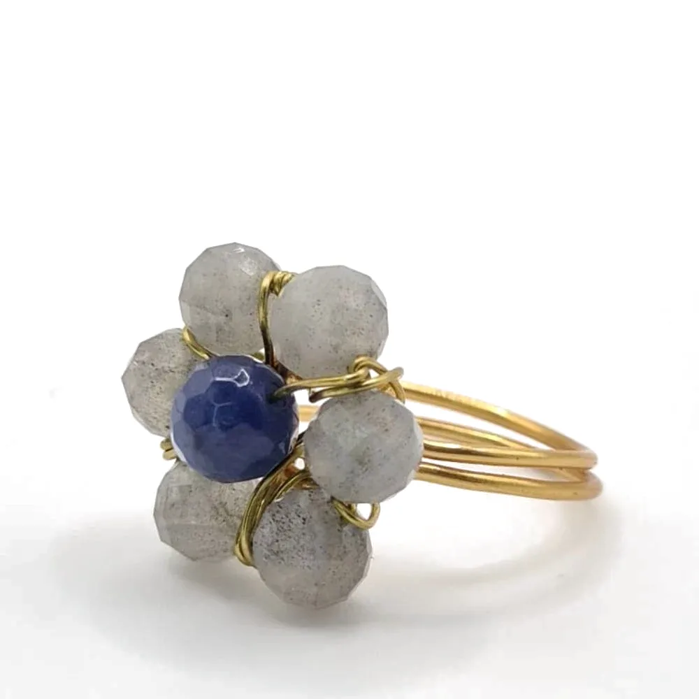 Inel floare din labradorit cu lapis lazuli 4 Inel labradorit și lapis lazuli – purtat